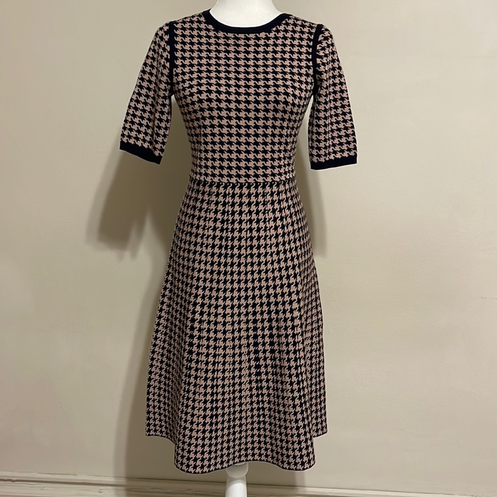 Ann Taylor pink navy houndstooth midi dress